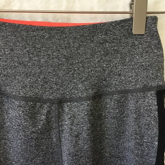 C&C California Grey and Black Leggings - Picture 3 of 8